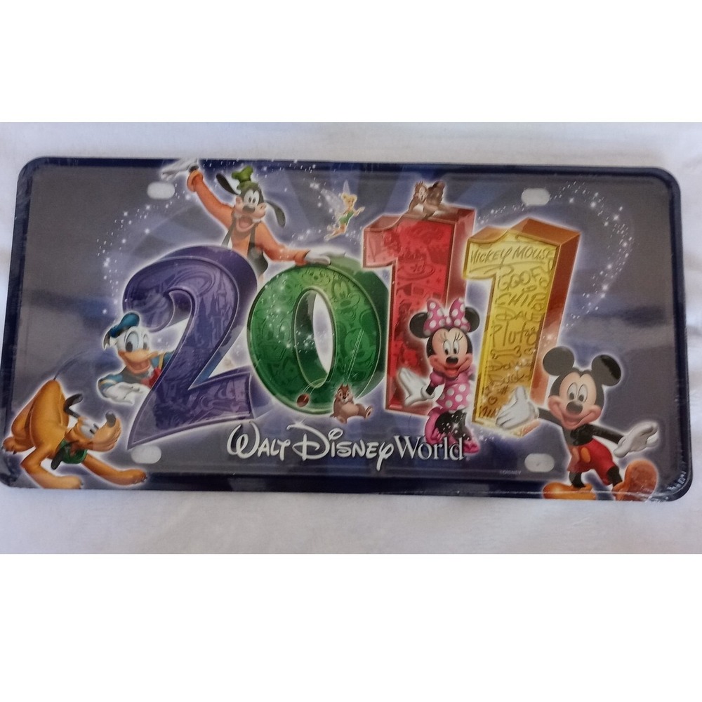 Disney Parks 2011 License Plate Auto Tag Display Souvenir WDW NEW